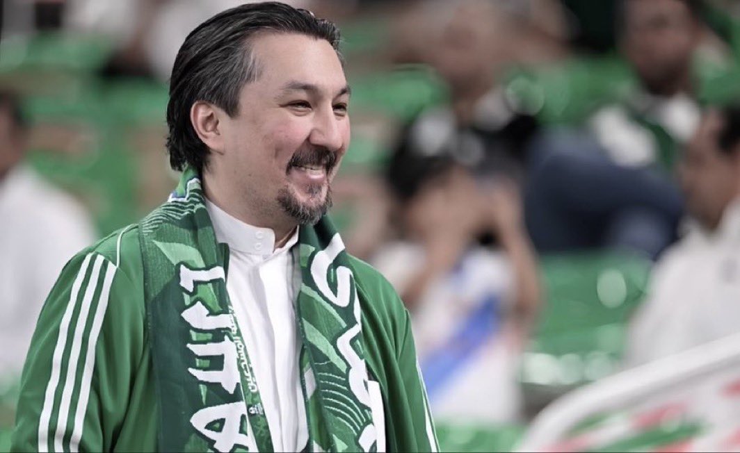 Rayan7SZ's tweet image. الورعنة الي تصير ضد الرجل هذا مش مفهومة ..
مدرجنا حاجة قبله ومدرجنا حاجة بعده ..

ليت بعض الاشخاص يفكونا ورعنتهم ، بدر يضرب فيه المثل كرئيس رابطة ، الاخطاء في اخطاء وذا الطبيعي لكنه الافضل في مجاله وابداعات جمهورنا من جميع النواحي يشهد لها القاصي والداني لاتحطون حرة ظهور فريقكم…