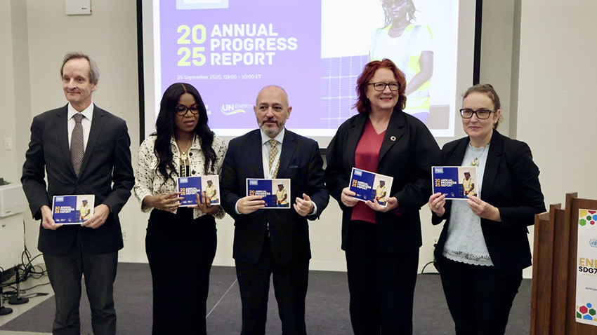 UNDESA's tweet image. Just launched at the #SDG7 Action Forum!

🚀 The 2025 #EnergyCompacts Annual Progress Report tracks $1.4 trillion pledged to boost renewables &amp;amp; energy access by 2030.

Progress is accelerating, but more action is needed. 🌍⚡

Learn more: un.org/en/desa-en/fin…