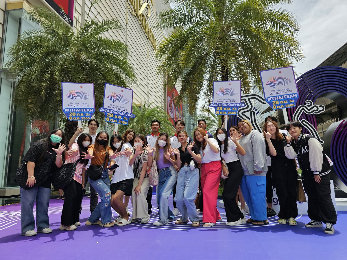 VATSALYAA7's tweet image. For 2023 Asian Games,Est was excited but also a little nervous.his heart was full of happiness when fans came to cheer and encourage him
🦈Thank you to all #ESTEAM who came to see.Things were a bit hectic at the event,but you still showed up,and I’m truly grateful. Your support +