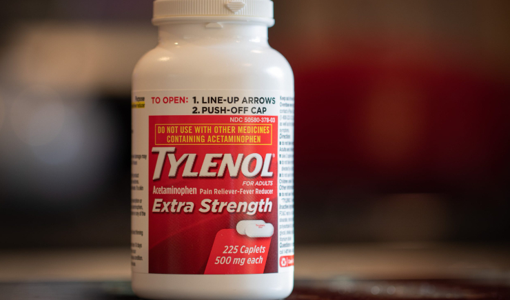 Vioxx e Talidomida também eram seguros até fazer estrago na vida de milhares de pessoas, porque com Tylenol não pode ser igual?

Primeiro: