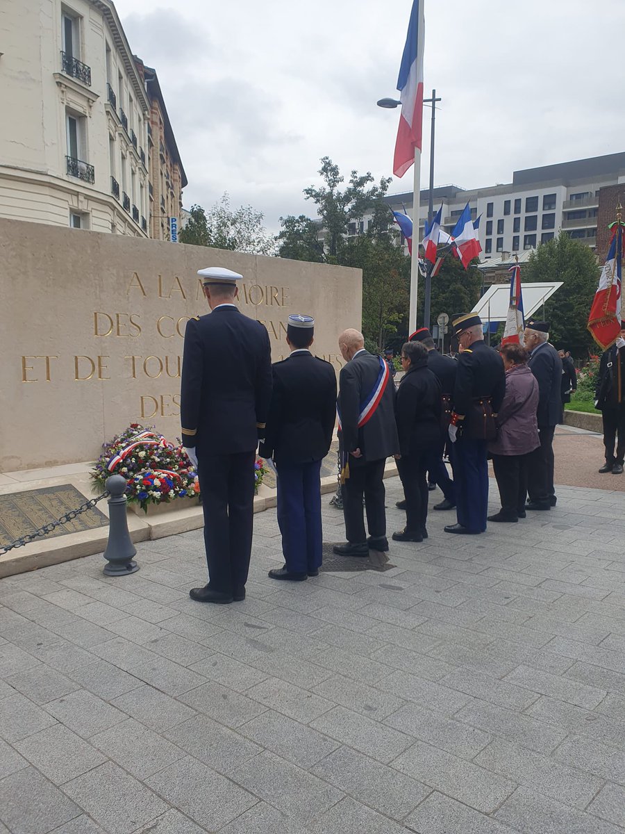 Présents ce soir à la cérémonie départementale à l'occasion de la Journée nationale d’hommage aux harkis et autres membres des formations supplétives