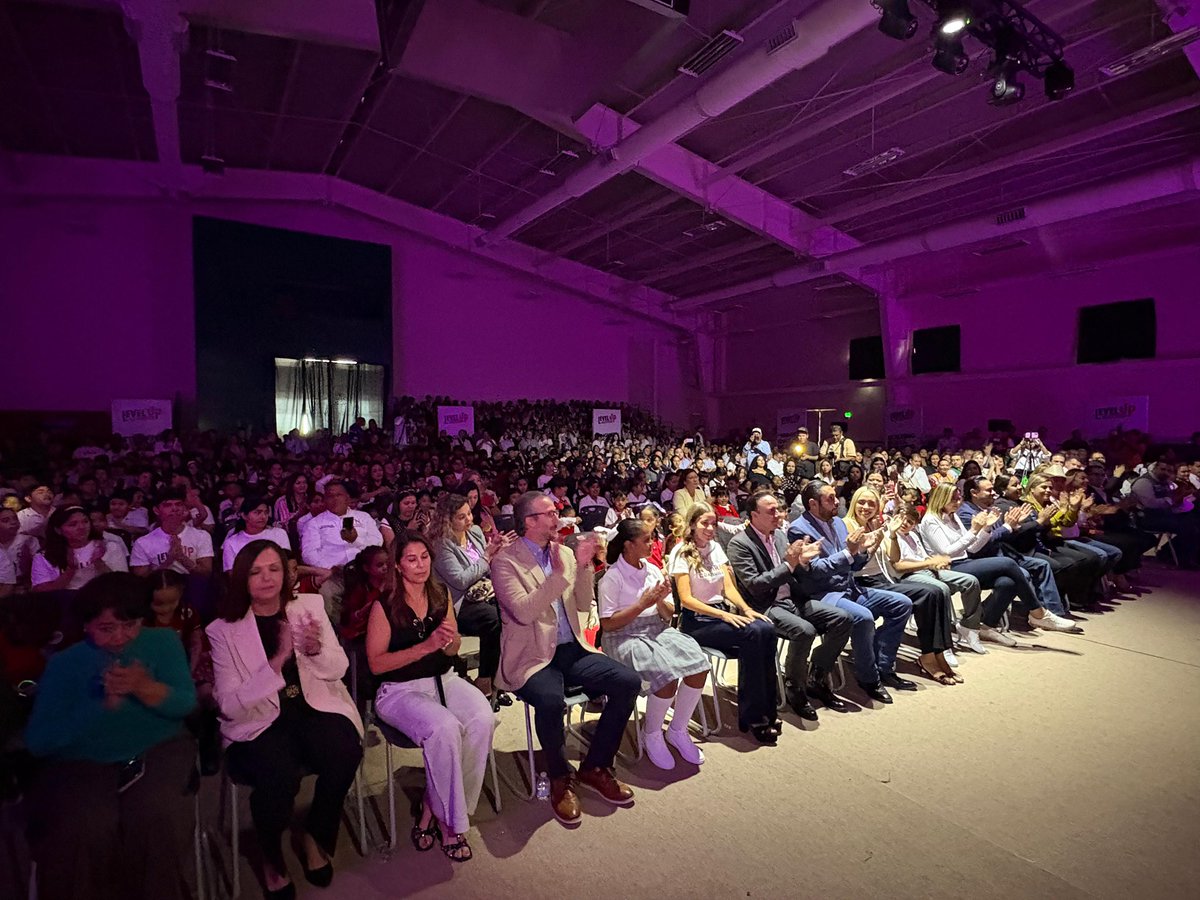 En #Monclova en la presentación de "Level Up". #CoahuilaPaDelante #APasosDeGigante #INSPIRACOAHUILA #ImpulsoEducativo