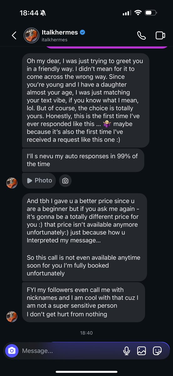 natalkovec's tweet photo. Who’s in the wrong? She says on her page to send a DM to get her help, I do it in my friendly spirited way &amp; then receive a msg without a hi. I react. Then she tries to make me feel bad 🙈 Obvs she blocked me right after I repeat I don’t want her service anymore #hermes #opinion https://t.co/LuF93NJlp7