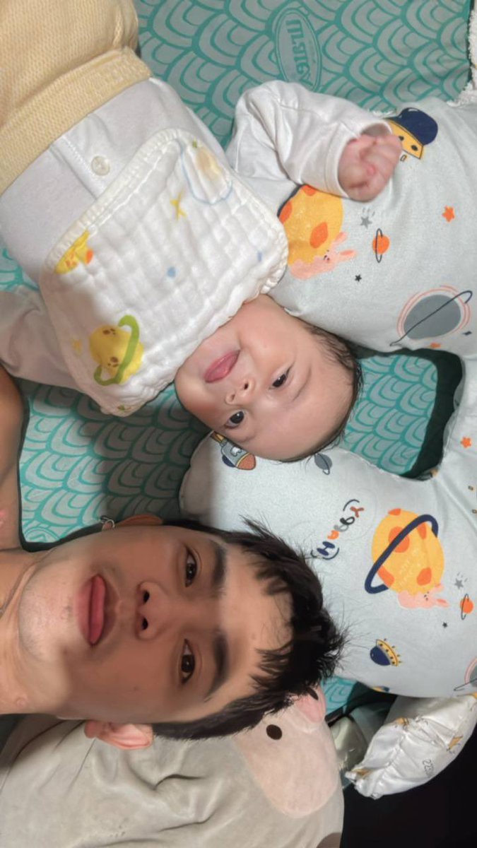 cjsalve's tweet photo. well that’s my son and my soon to be husband?…. 🤭💍🤍 https://t.co/QZHKbXydDh