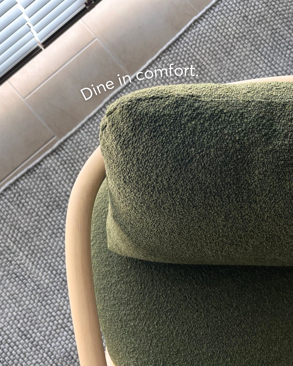 Element_home's tweet image. Μοιραστείτε, χαλαρώστε και απολαύστε με άνεση.  Γιατί η εμπειρία του φαγητού είναι για να μοιράζεται, και κάθε στιγμή αξίζει μια θέση τόσο ξεχωριστή όσο και η περίσταση.
Βρείτε την Καρέκλα-Πολυθρόνα εδώ: shorturl.at/3YdSH

#ElementHome #thessaloniki