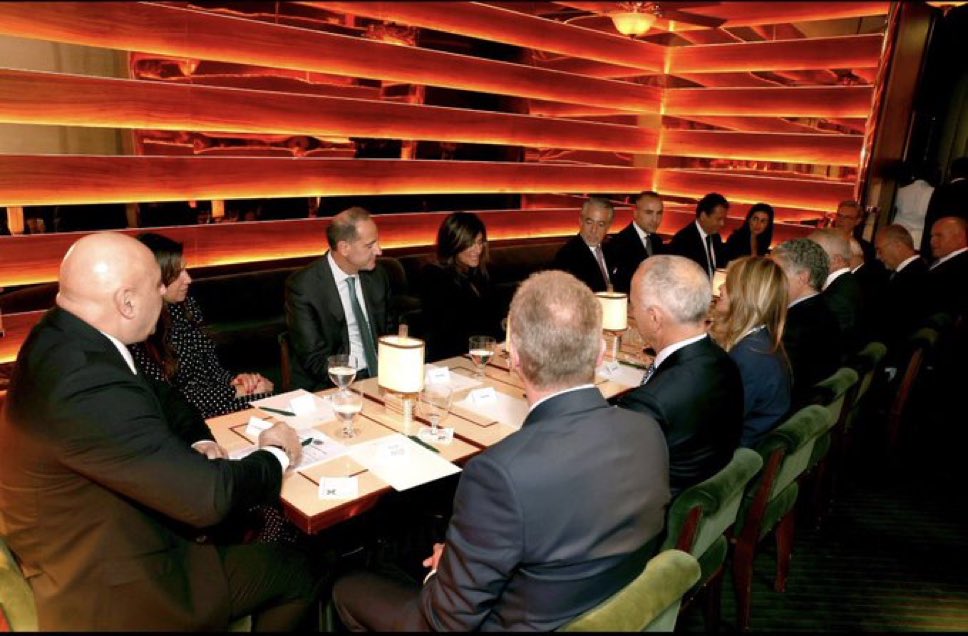 فخامة الرئيس #جوزاف_عون 
تحية وبعد،
كنت قد أخذت عهداً على نفسي أن آخذ break من السياسة اللبنانية التي تبدو أنها تأخذ البلاد إلى مكان مجهول.   ولكن عندما وصلتني دعوتك للمغتربين للاستثمار في لبنان، قررت التعليق. 
كيف لنا ان نثق بالسوق والدولة والعهد، علماً بأن استثماراتنا السابقة