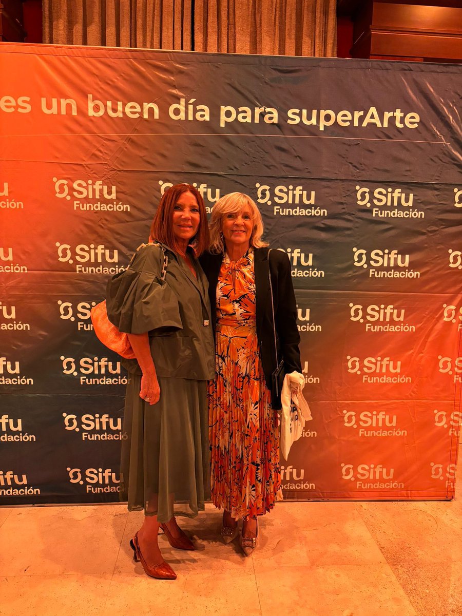 maria_caballero's tweet photo. Ayer pude disfrutar de la Gala #SuperArte de @grupo_sifu en el Teatro Real.

El evento artístico inclusivo más importante de Europa. Fue muy emocionante.

Gracias por vuestra extraordinaria labor y lección de vida. https://t.co/RqOICsteHc