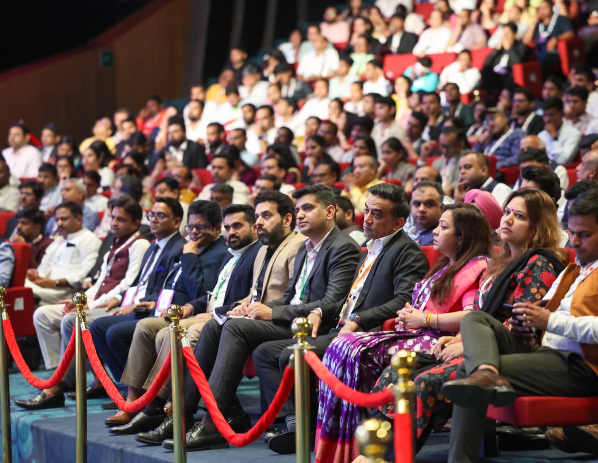 MOFPI_GOI's tweet image. माननीय प्रधानमंत्री श्री @narendramodi जी ने आज भारत मंडपम, नई दिल्ली में #WorldFoodIndia2025 का भव्य उद्घाटन किया। 

इस अवसर पर प्रधानमंत्री जी ने #PMFMEScheme के अंतर्गत ₹2518 करोड़ के सूक्ष्म परियोजनाओं के लिए 26,000 लाभार्थियों को क्रेडिट लिंक्ड सब्सिडी जारी की।