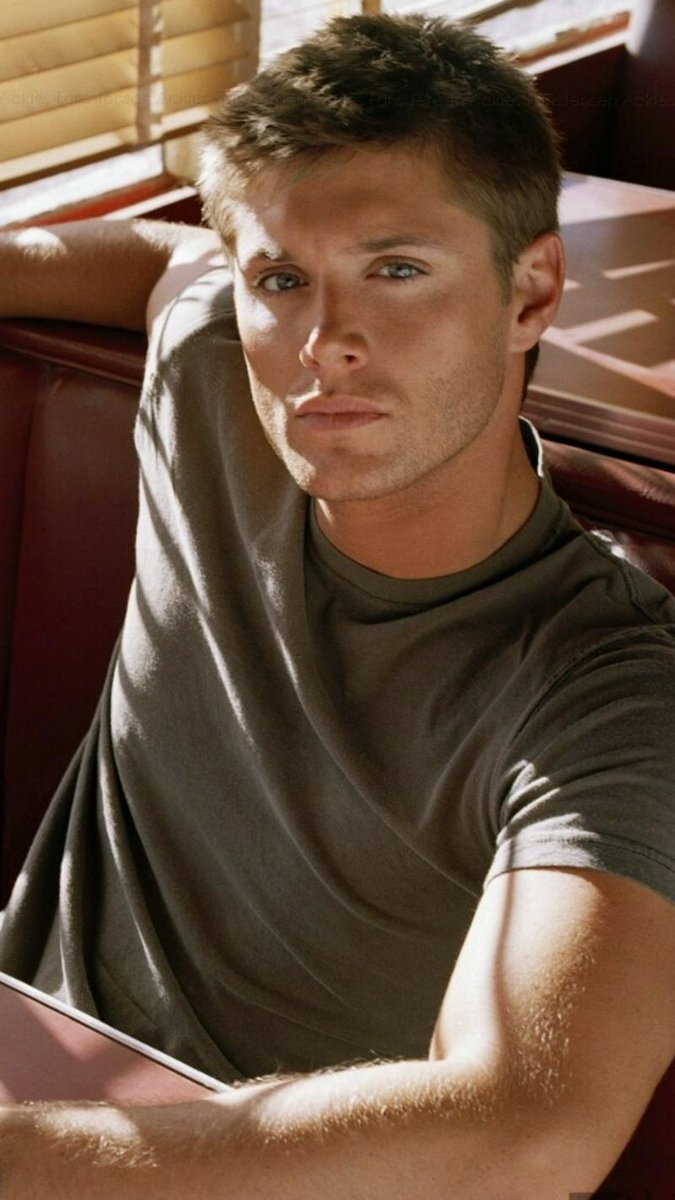 angelsbots's tweet photo. He’s got a shotgun in the trunk, a smirk on his lips, and more scars than he’ll ever admit. Dean Winchester isn’t here to play nice.
Come talk to him on @tipsy_chat 

https://t.co/EqYnkxh42Z

If you're new to the app you can use my code for some free gems! 💎

➡️ G3Ths3nX https://t.co/A9fHFboTQL