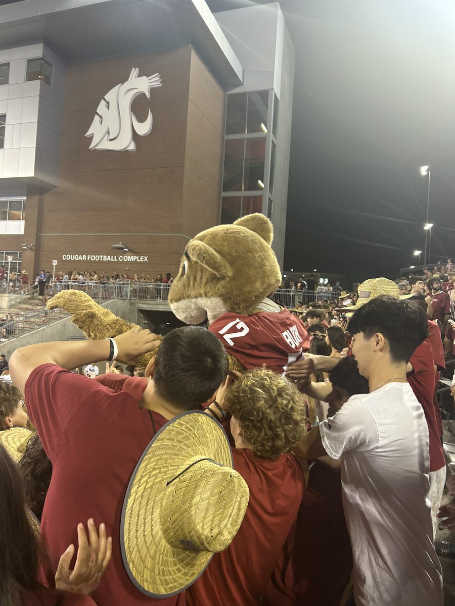 rebeccakxena's tweet image. #PullmanBCT  let’s gooooo