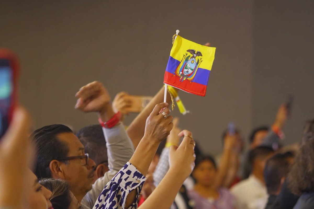 PTnacionalMX's tweet image. Con gran orgullo recibimos a @LuisaAlcalde, presidenta del #MORENA, quien inauguró el XXIX Seminario Internacional “Los partidos y una nueva sociedad”.

👉 Sigue la transmisión en vivo: partidodeltrabajo.com.mx

#SeminarioInternacionalPT2025
#PTesLa4T

@PartidoMorenaMx