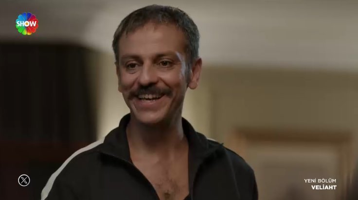 Saatlerce onun için ayna karşısında süslenip püslendiğimiz manitanın bizi karşıladığı kombin.. #Veliaht