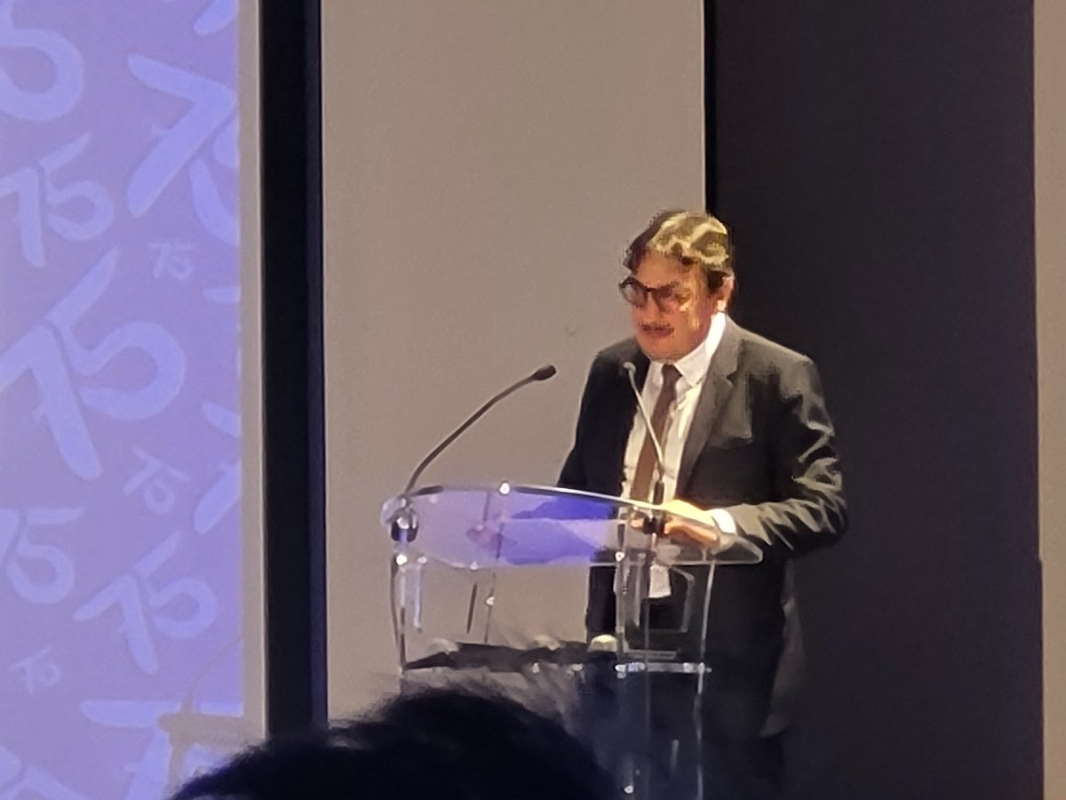 Soirée des 75 ans du <a href="/SYDERhone/">Syndicat Départemental d'Energies du Rhone</a> ce soir au Domaine des communes à  <a href="/anse/">anse</a> depuis 1950 au service des communes pour le service des énergies et de l'ingénierie des communes rhodaniennes bravo 🏅 <a href="/MalikHechaichi/">malik hechaichi</a> <a href="/vidalpaul/">vidal paul</a> <a href="/rhone_fr/">Département du Rhône</a> <a href="/BPelliercuit/">🟧 bernard pellier-cuit</a>