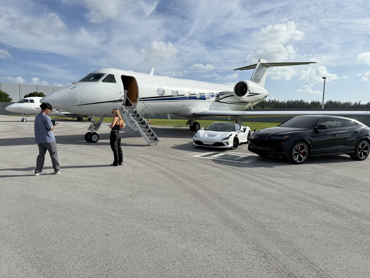 DID YOU KNOW…???

If you’re not making money in crypto, you can make money referring your private flying friends to Bitlux?

Up to $10,000 in referral rewards OR flight time (we’ve comped 5 hours this month)!

1.5 hrs on a midsize for every 25hr referred!

Let your network fly!