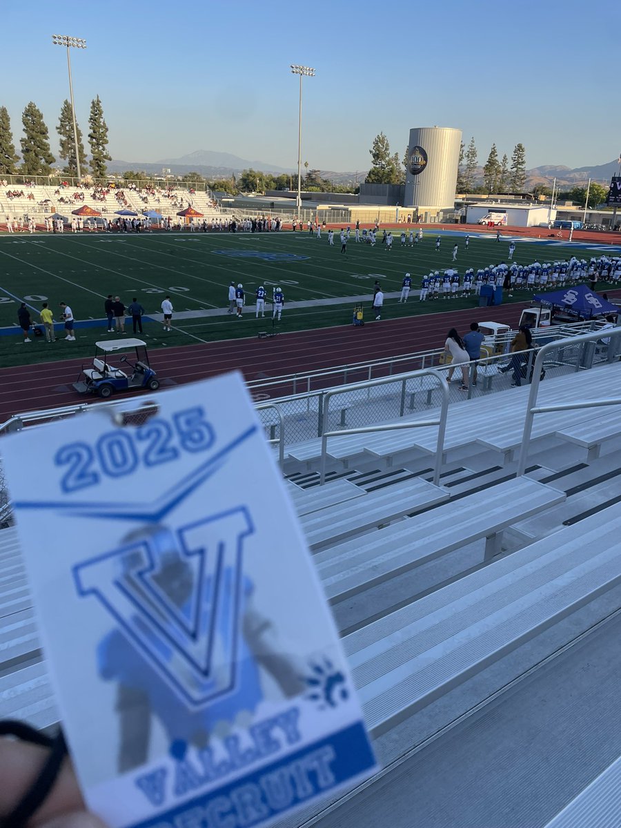 Had a great time visiting <a href="/SBVC_football/">SBVC Football</a> this past weekend!! Thank you <a href="/MrGriffin22/">Coach Griff</a> <a href="/CoachParedez/">Coach Paredez</a> for the experience!