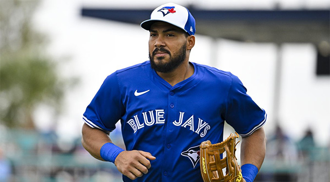 #BackToBack || Anthony Santander vuelve a Azulejos⚾️

El anuncio lo hizo el propio cuadro canadiense, justo antes del inicio del primer juego de la serie de tres contra Boston, una serie vital en las aspiraciones de la novena, que ya está clasificada a la Postemporada.
