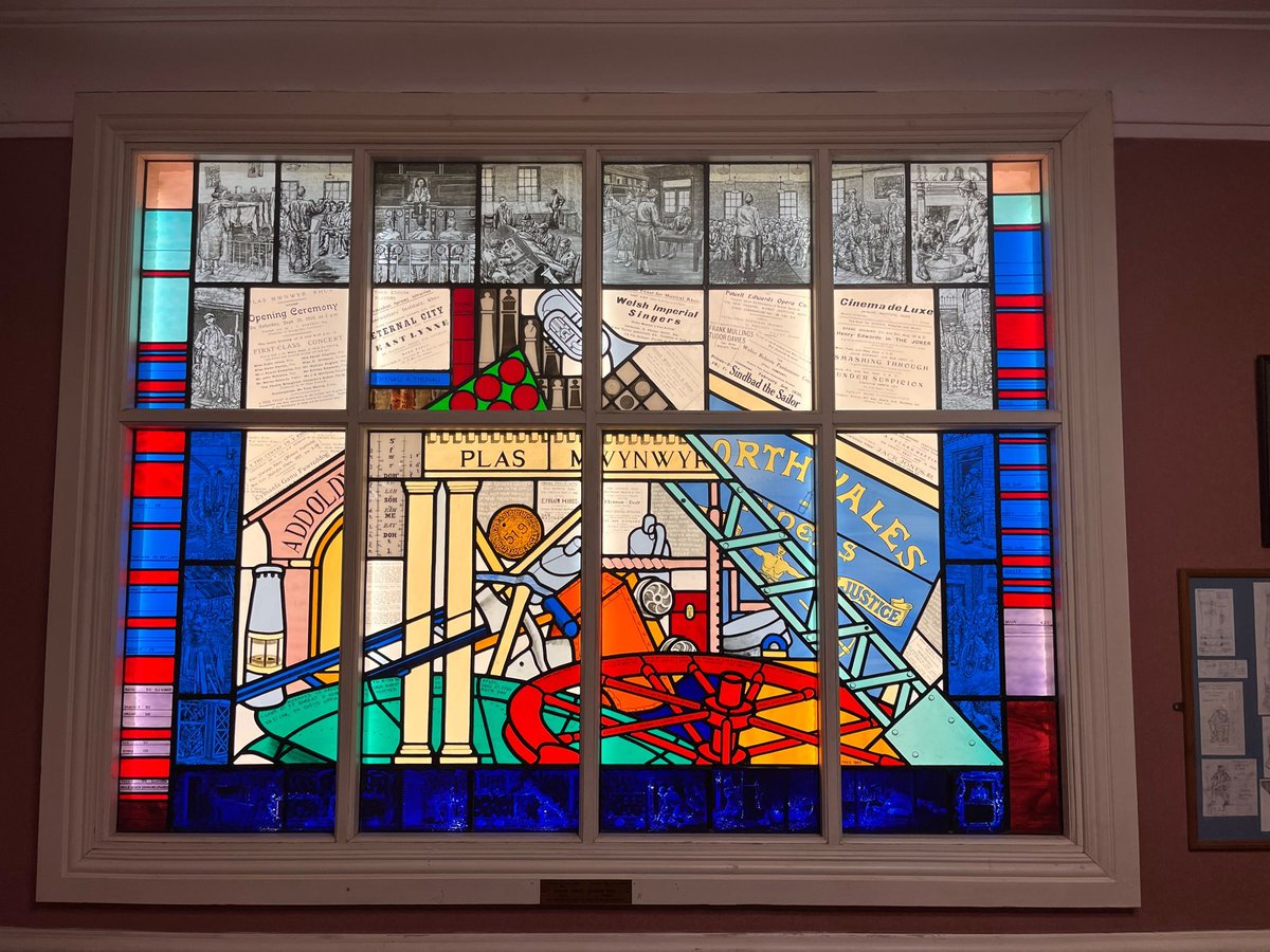 thestiwt's tweet image. Stained-Glass Legacy (1997)

#ThrowbackThursday: Artist Emyr Prys Jones designed the Stiwt’s stained-glass window, honouring Rhos’ mining heritage. The window can be seen in our coffee bar.

The Hafod Bar + rooms still carry colliery names. 🌟
