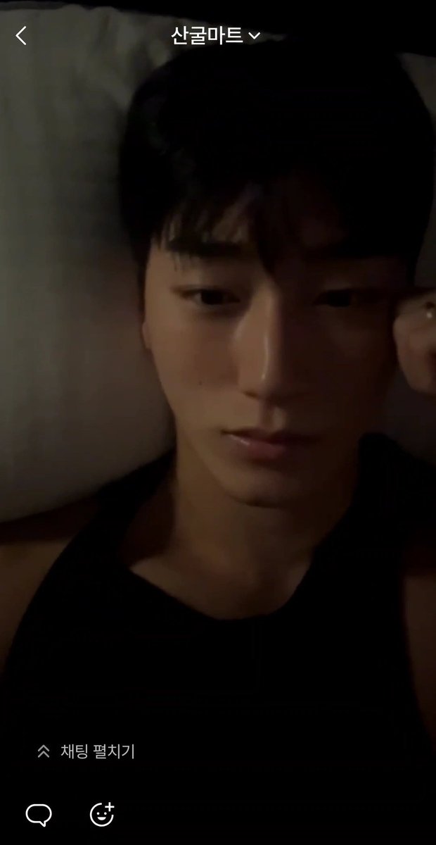 사니 오랜만에 팝에서 얼굴 보여줬댜🥹
예쁘다 증말...생얼이 너무 예뻐🫶🏻