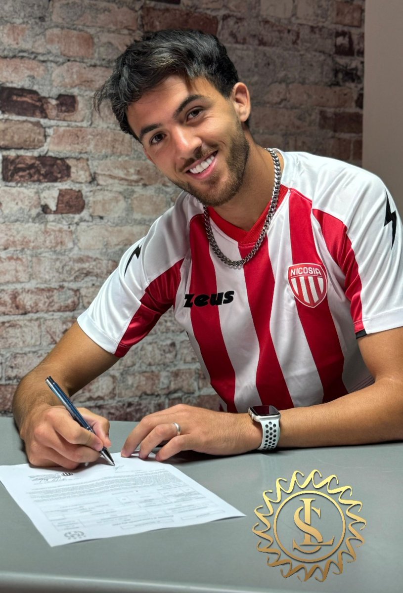 🇲🇦⚽ Yousef, jugador marroquí con el que llevamos dos años trabajando, empezó en la cantera del Raja Casablanca.
🔥 Tras debutar en 1ª División en África, dio el salto a España en la 3ª RFEF.

Este año nos embarcamos en un nuevo reto en 🇮🇹 Italia.