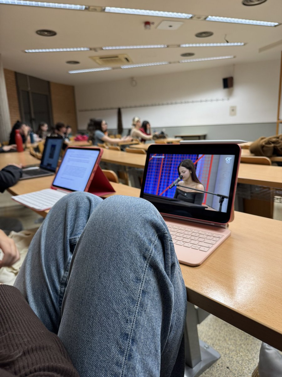 estaremos en clase, pero al pase de micros no se falla (aunque sea sin sonido)