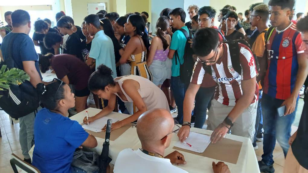 La Facultad de Tecnologías Educativas de la <a href="/universidad_uci/">Universidad de las Ciencias Informáticas</a>   proclamó ¡No a la intervención extranjera! Una agresión militar contra Venezuela sería un ataque a toda la región. La guerra no es solución, la solidaridad, sí.
 #VenezuelaSoberana