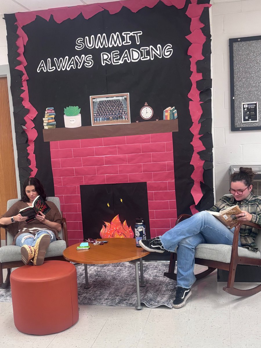 RSHSLibrary's tweet image. This week in the RSHS Library, we&apos;ve been hosting &quot;Reading Rocks,&quot; part of our Summit, Always Reading literacy initiative! Throughout the week, teachers took time out of their day to read in the hallway and show students their support of reading.