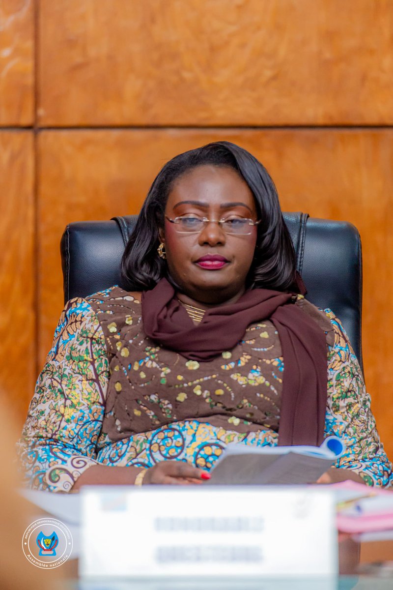 wembi_steve's tweet image. #RDC: #Cable #Démission #Corruption Dans leur réunion de préparation plénière de vendredi, les députés pétitionnaires ont maintenu principe du départ des trois autres membres du Bureau. De l'autre côté, la Questeure sortante Chimene Polipoli tente corruption de 2.500$/ député qui