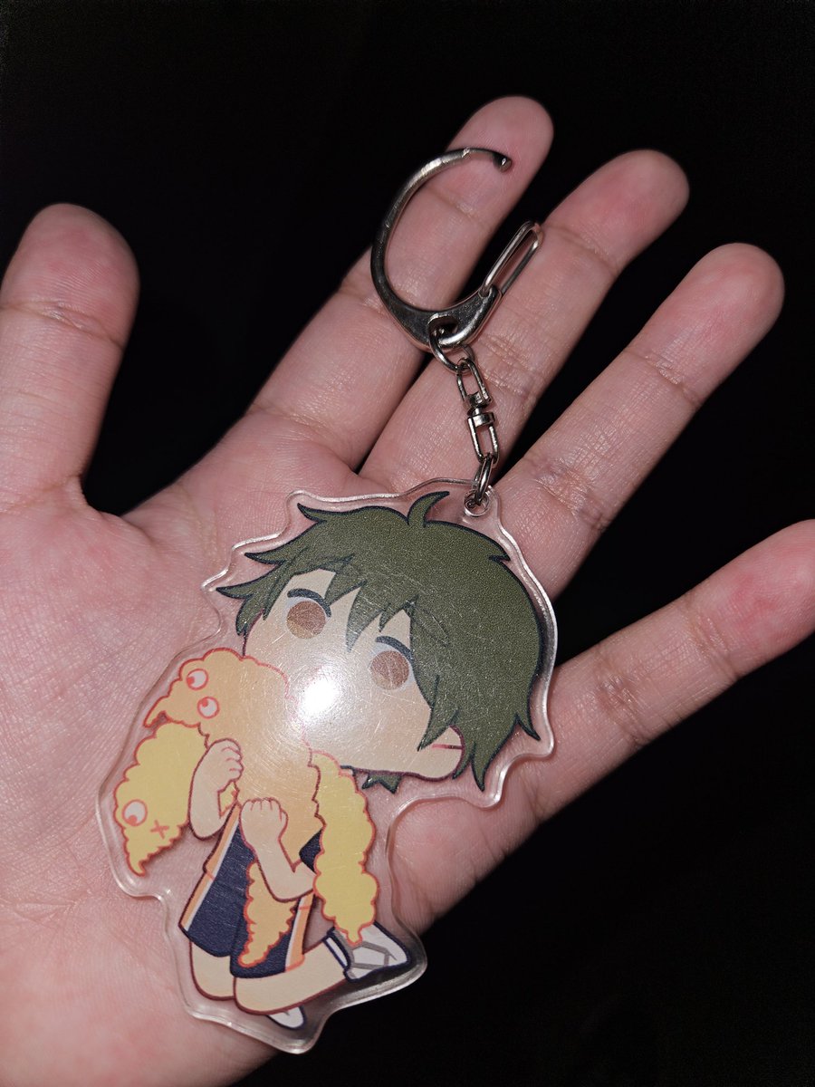 sadbeancenter's tweet image. Trying to find who made this Keychain cuz the latch broke and I wanna buy a new one🥺🥺🥺

#Haikyuu #karasuno
#fanart #Keychain