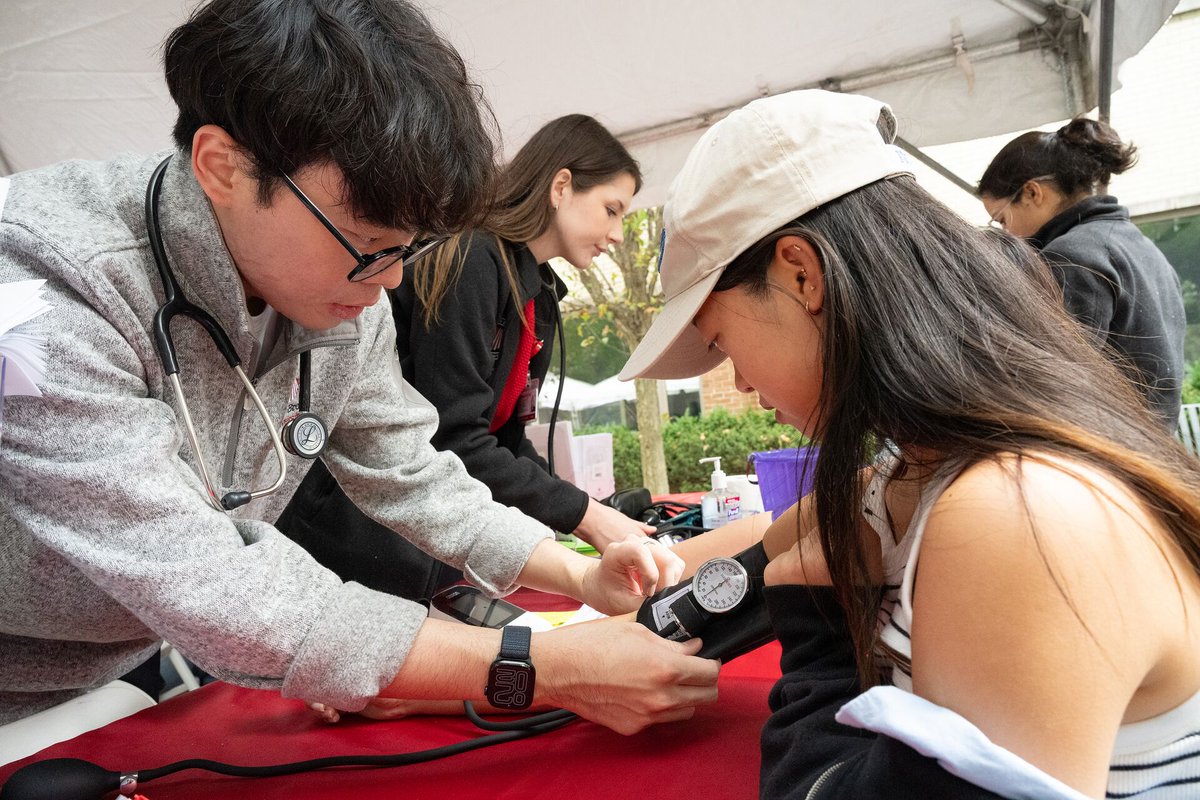 StonyBrookMed's tweet photo. Explore #StonyBrook Medicine resources and services this Saturday (9/27) at @stonybrooku's CommUniversity Day! Join us on campus to explore all that Stony Brook has to offer! Details: https://t.co/iHEiP18XP6 https://t.co/suPPqsTRwr