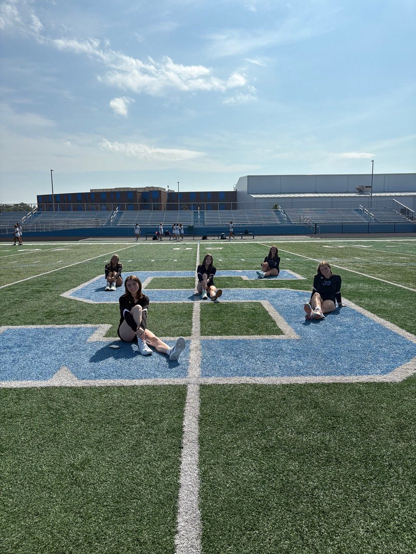 LADYS REBS NORTH V SOUTH VB TONIGHT! @NORTH. BE THERE IN YOUR REBEL GEAR TO SUPPORT🔥🔥🔥

FRESHMEN-4:30
JV- 5:30
VARS-7:00