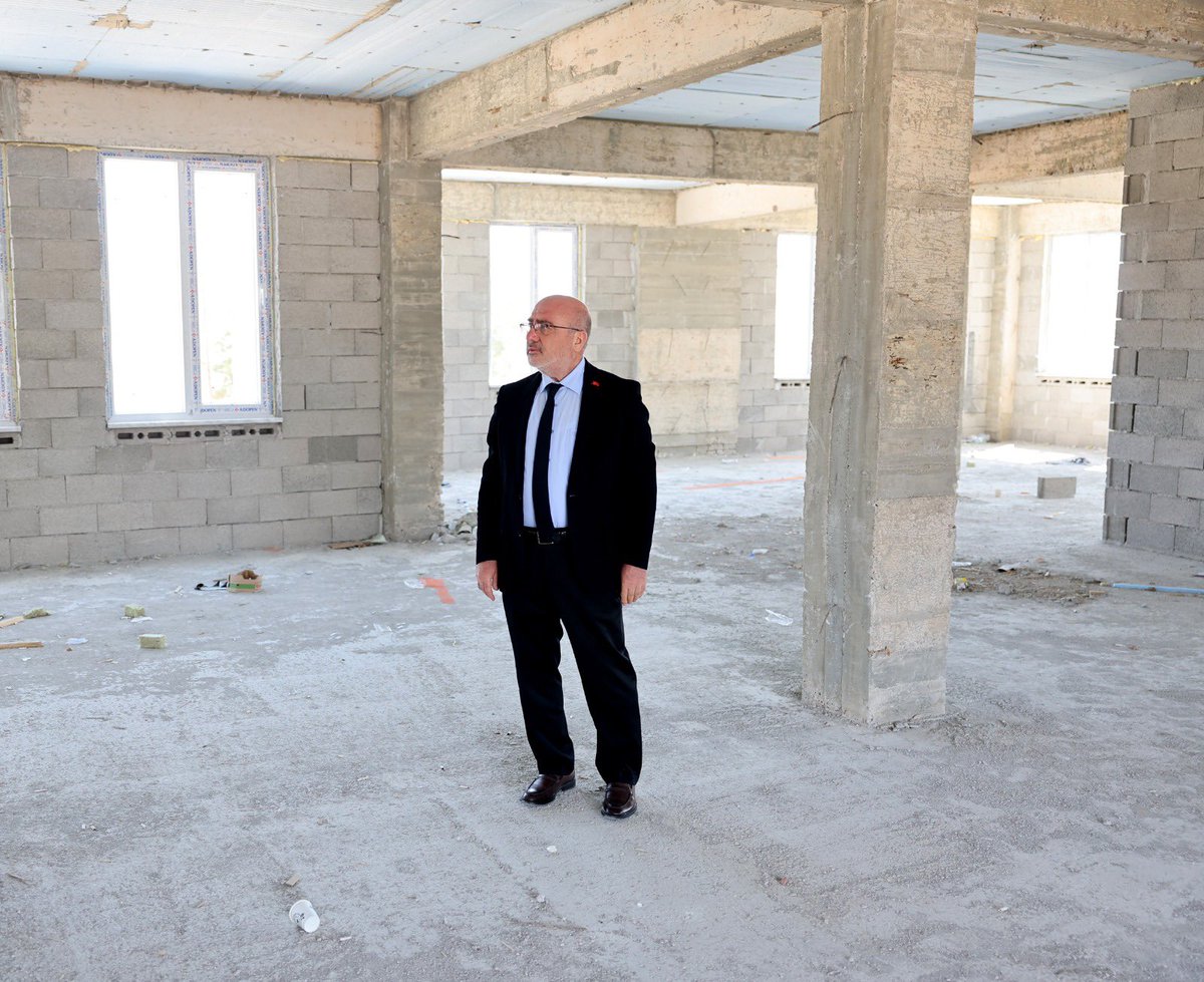 Bugün Üniversitemiz Develi Seyrani Kampüsümüzdeki etkinliklerimiz sonrasında;

✅ Develi Seyrani Eğitim ve Kültür Vakfı Onursal Başkanı Hayırsever İş İnsanı Sayın Suat Köylüoğlu tarafından ikram edilen pilavı öğrencilerimize dağıttık ve birlikte yedik.🇹🇷

✅ Develi İlahiyat