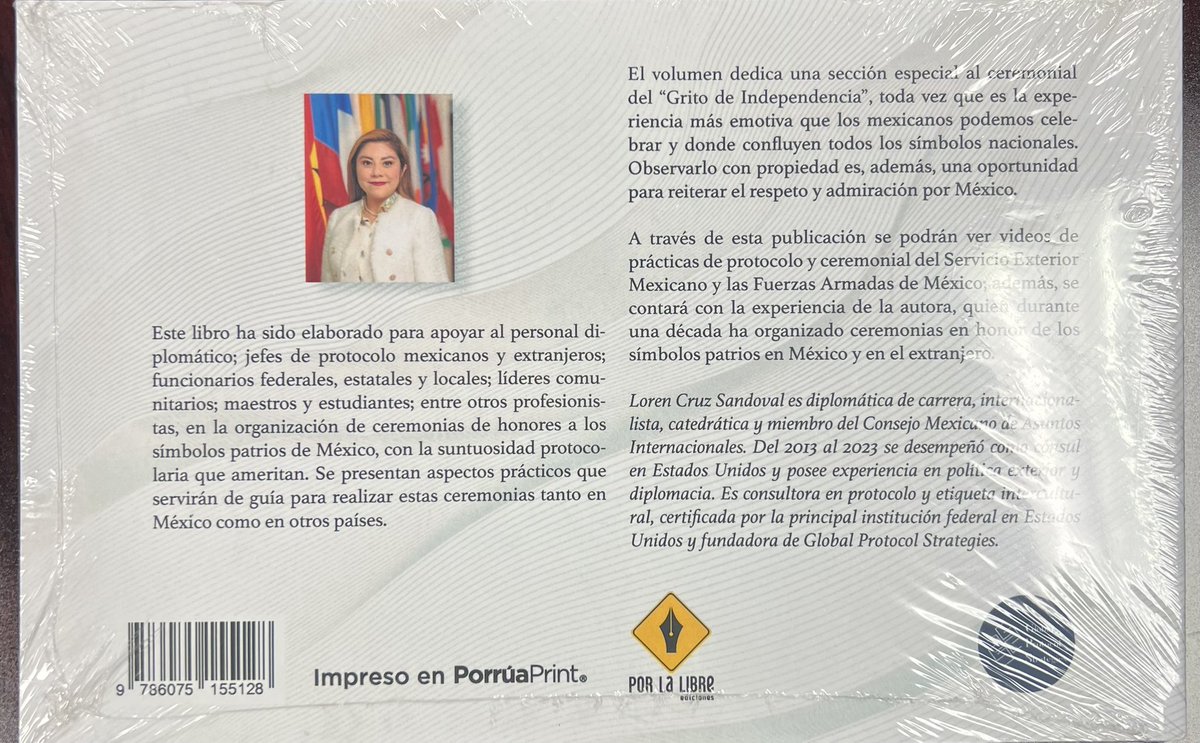 Muy contento recibí el libro “Protocolo y Ceremonial”, en el que mi queridísima amiga <a href="/LorenCruzS/">Loren Cruz</a> destaca aspectos fundamentales para organizar ceremonias oficiales 🇲🇽

Muchas gracias a mi amigo y nuevo miembro SEM <a href="/Rash_HdzTrueba/">Rashi Hernández Trueba</a> por este regalo, y a <a href="/gabriellrazo/">Gabriel Razo</a> por traerlo 🙏🏻
