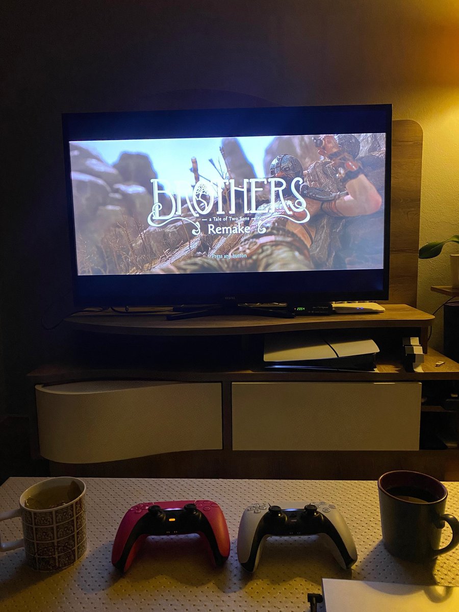 gokmenguzel_'s tweet image. #gametime 🎮

Brothers: A Tale of Two Sons 

@g_zeyzey
