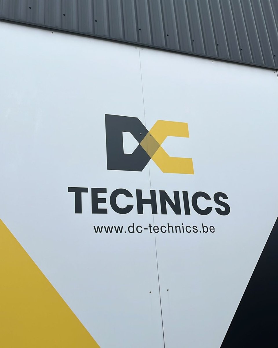 service_best's tweet photo. ✨ Jeroen and Kevin attended the open day at DC Technics in Belgium. 

#OpenDay #DCTechnics #Belgium https://t.co/nBtrFBbPYn