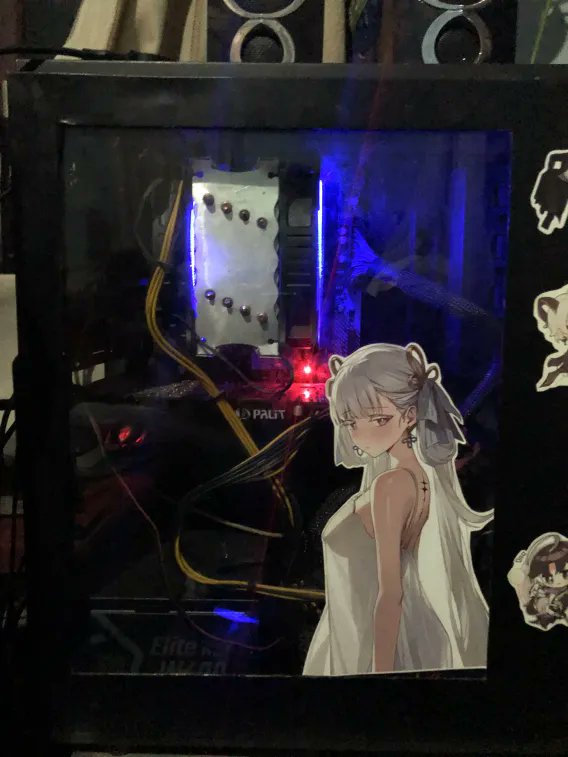 ZUtaeba's tweet photo. #NZXT <3 https://t.co/werAkR8ice