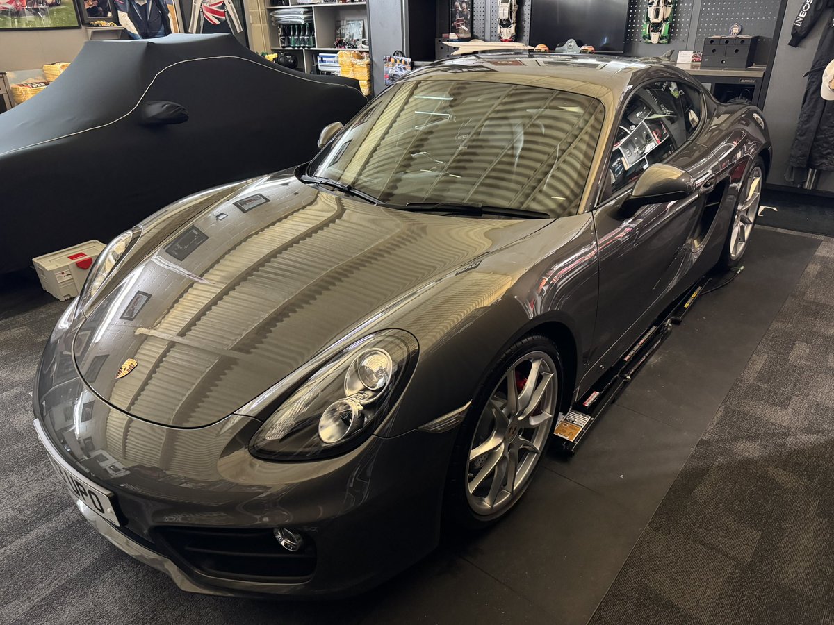 Porsche Cayman finished..
