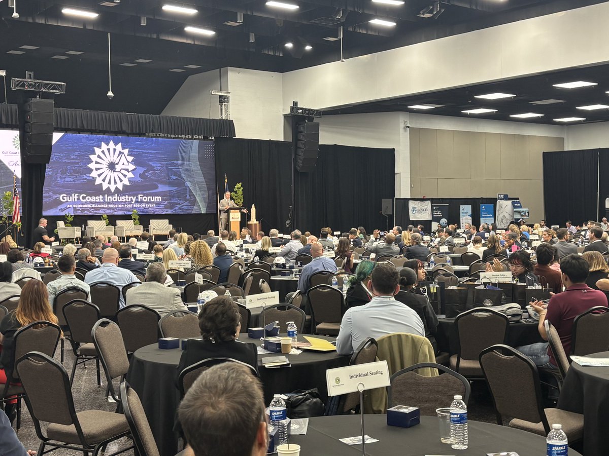 Last week the Education Foundation was at the Gulf Coast Industry Forum! 

We appreciate this opportunity to be out in the community sharing what the Education Foundation does for teachers and students in the district!💙✨