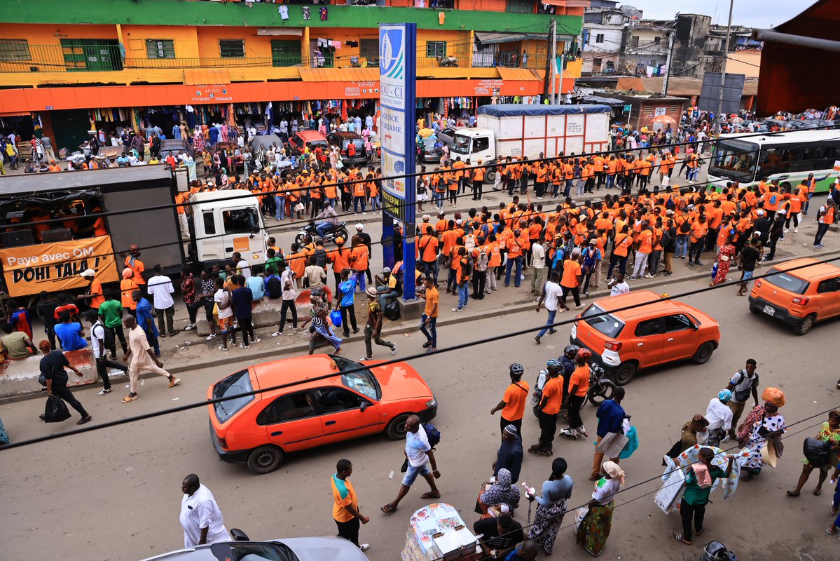 CI_Orange's tweet image. Tous sur le terrain !
Aujourd’hui, nos équipes sont en action à Abidjan (Adjamé) et Bouaké pour aller à la rencontre de nos clients &amp;amp; marchands.
Au programme : visites, rencontres &amp;amp; accompagnement.
Revivez les meilleurs moments en images !

#OrangeEstLà