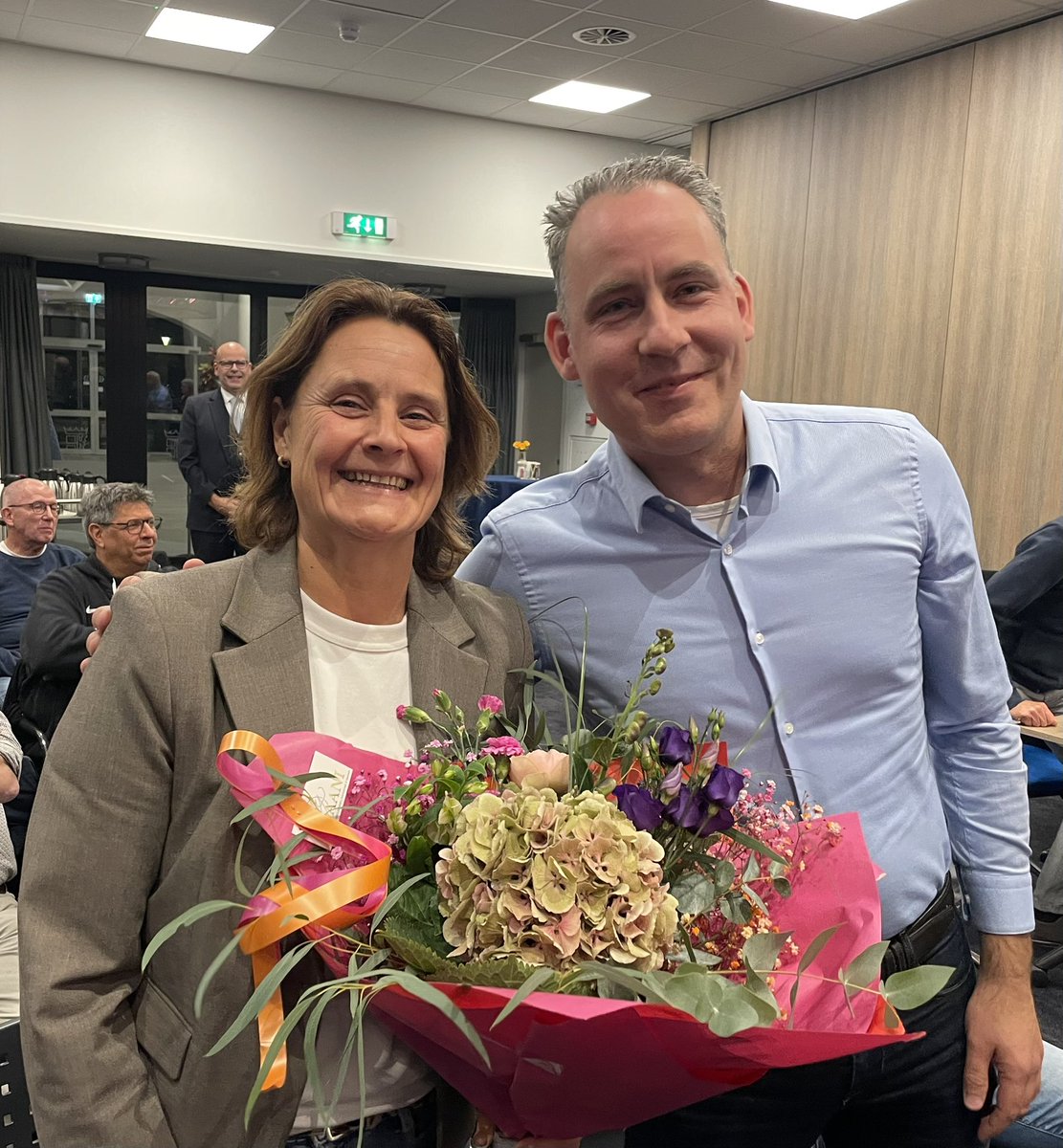 Wij feliciteren ons zojuist geïnstalleerde commissielid Janneke Nuijens. Janneke heel veel succes en vooral veel plezier toegewenst bij onze fractie.💐#horenziendoen💚💪🏻