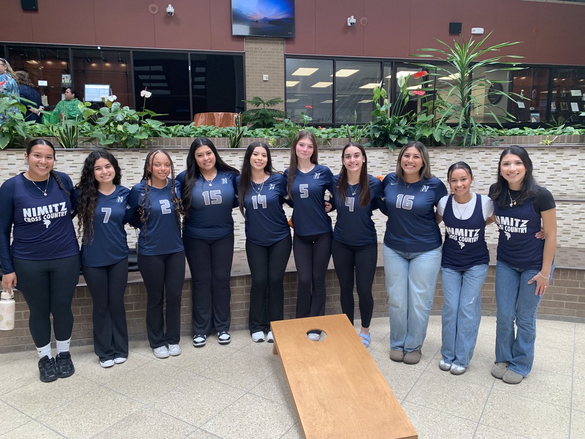 iisdcaldwell's tweet image. Tailgate at the Admin Building this afternoon. @nimitzvb @vikingsxc_tf #AllN #AnchorDown
