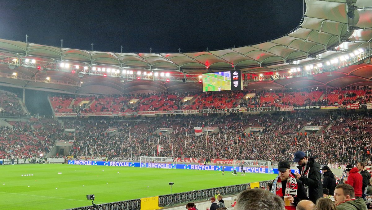 Heute seit langer Zeit mal wieder Gegengerade #VfB #VfBCelta