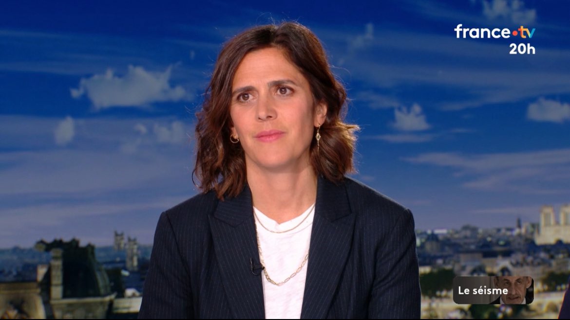 📺🔴 Après une journée au Tribunal judiciaire de Paris et sur le plateau de <a href="/franceinfo/">franceinfo</a>, <a href="/noemieschulz/">Noémie Schulz</a> est ce soir sur le plateau du #JT20H de <a href="/LeaSalame/">Léa Salamé</a> sur France 2