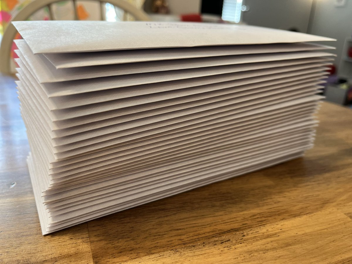 Each <a href="/HonorFlightNet/">Honor Flight Network</a> hub has a “MAIL CALL” on their return trip home. Each Veteran is handed a bundle of letters and we get the opportunity to say THANK YOU for their service.  Simple acts of kindness that go much further than we can ever imagine.