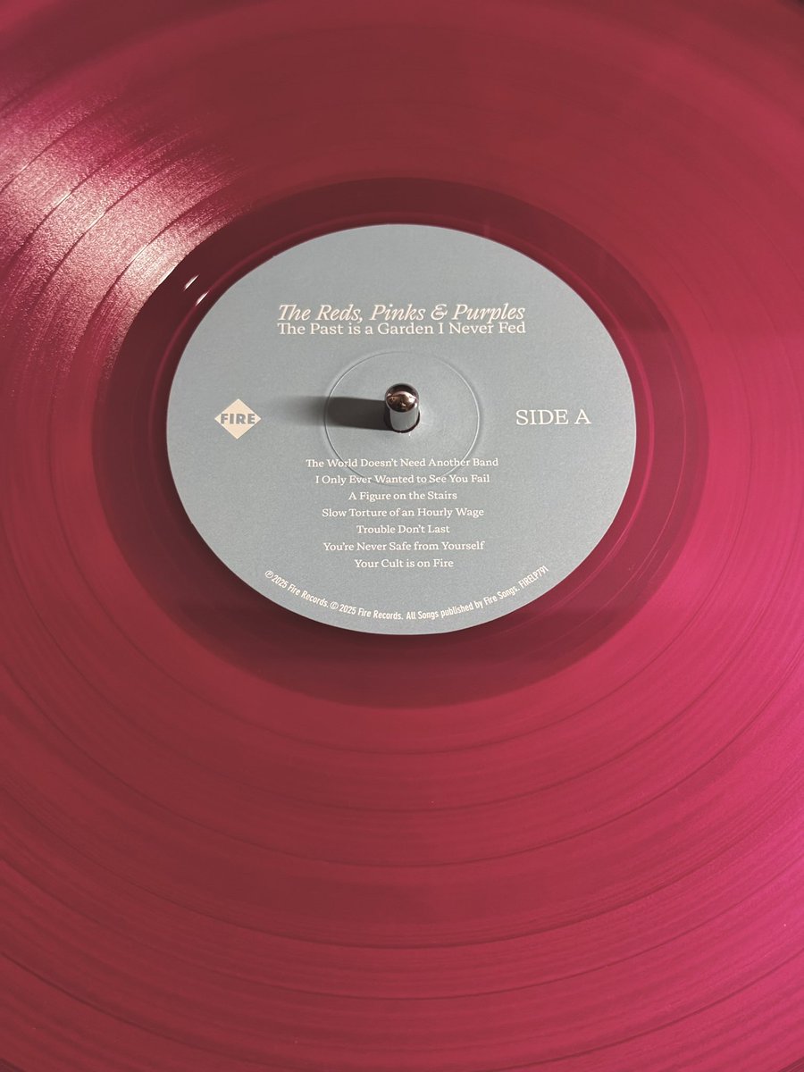 #np
#nowplaying

The Reds, Pinks &amp; Purples:  the past is a garden i never fed
 
<a href="/GlennDonaldson/">The Reds, Pinks & Purples</a>