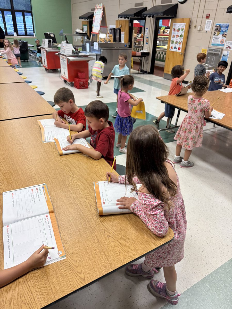 Athena Cira tweet media