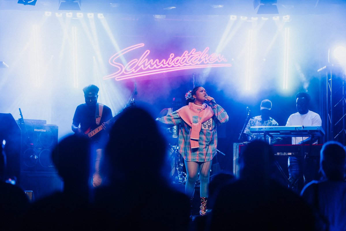 theanabelrose's tweet image. Exactly two weeks ago I was told that I was going to be performing at the Reeperbahn Festival in Hamburg. It was an immediate rush to figure out the logistics to make it happen, and that took a whole village to pull this off.