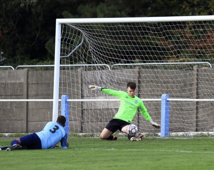 Currently looking for a new club after a lack of game time recently.
Profile and stats can be seen in the attachments below.
Any shares / reposts much appreciated.