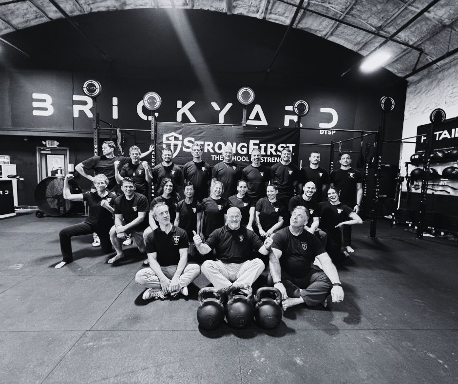 DrMichaelHartle's tweet image. CONGRATULATIONS to the new SFG Kettlebell Certified Instructors at the 2025 Tampa StrongFirst Certification! 

Welcome to the School of Strength!

📷 🔗 bit.ly/2025TampaSFGPh…

#sfgrocks #strengthcommunity #planthework #worktheplan #oneonone #master #student #instructor