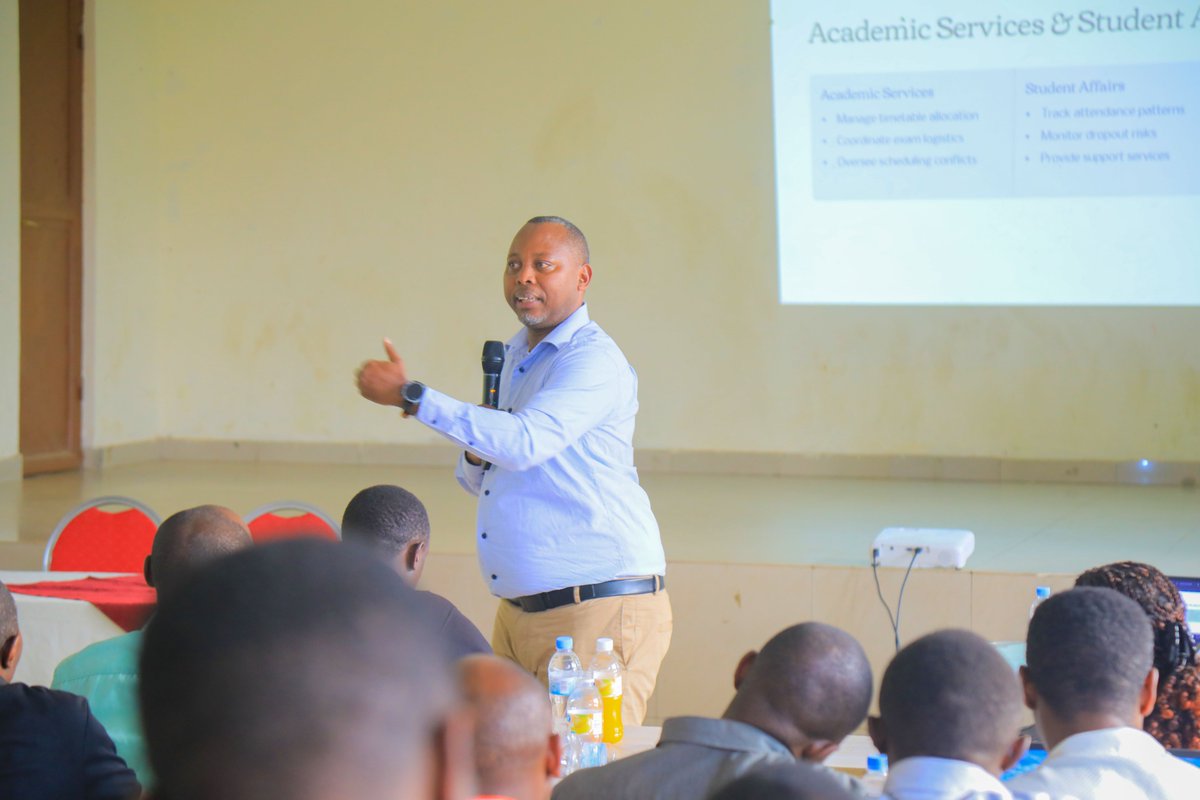 Karongi_College's tweet image. On September 24, 2025, RP-Karongi College held a general staff meeting aimed at reconsidering the shared responsibilities essential to fulfilling the institution’s core mandate. The meeting featured interactive sessions centered on:

✅ Effective use of the Rwanda Polytechnic…