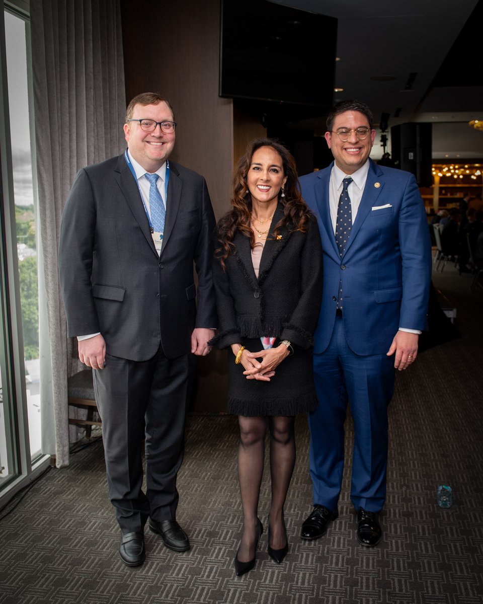 FedSoc's tweet image. How are recent moves in Washington reshaping federalism and state authority? In the first discussion of the 2025 Kentucky Chapters Conference, Hon. Harmeet Dhillon (@AAGDhillon ) and Jesus Osete (@JesusOseteDOJ ) take up the issue in Federalism Reignited: A View from D.C.,…